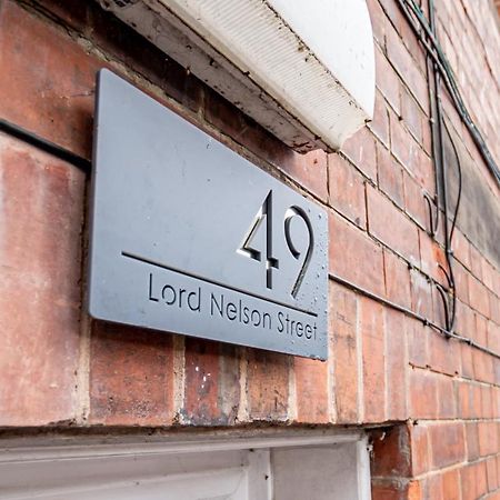 Flat 1 - King Bed, Parking, Workspace, Wi-Fi, Corporates Nottingham Bagian luar foto