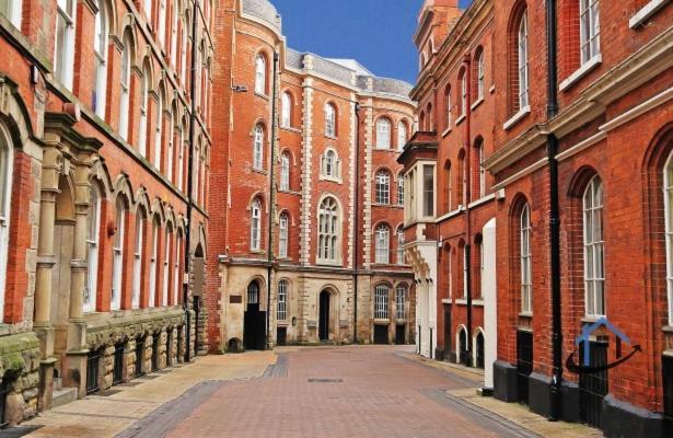 Flat 1 - King Bed, Parking, Workspace, Wi-Fi, Corporates Nottingham Bagian luar foto